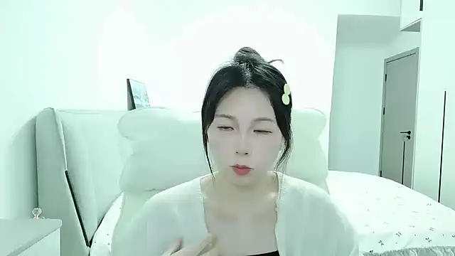 Sunset glow online show from 10/26/25, 08:42