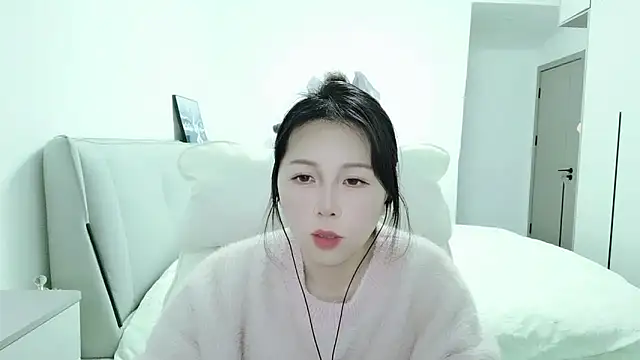 Sunset glow online show from 11/28/25, 03:04