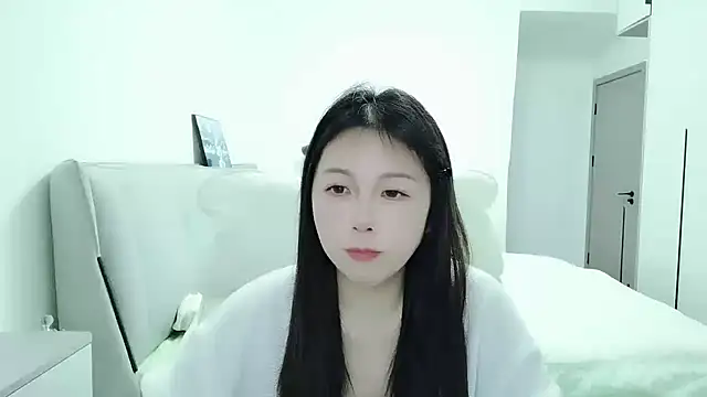 Sunset glow online show from 12/18/25, 03:01