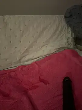 petuletra online show from 10/14/25, 11:27