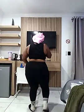 CuteHoney92 online show from 03/12/26, 06:25