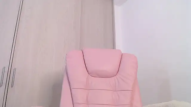 darkcandy666 online show from 03/07/25, 12:04