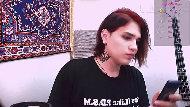 Snapshot of sademobeer chatting on 03/14/25, 11:43 sademobeer online show from 03/14/25, 11:43