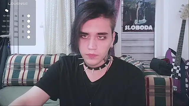 Snapshot of sademobeer chatting on 09/10/25, 07:52 sademobeer online show from 09/10/25, 07:52