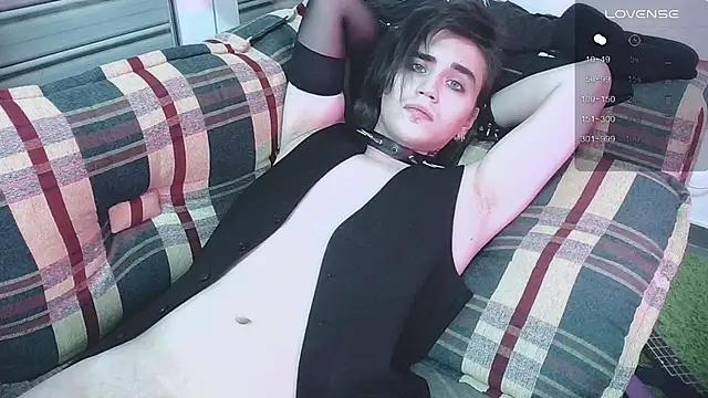 Snapshot of sademobeer chatting on 10/01/25, 03:12 sademobeer online show from 10/01/25, 03:12