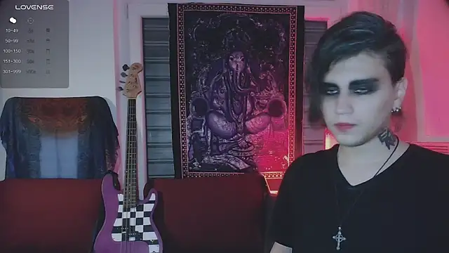 Snapshot of sademobeer chatting on 10/07/25, 04:31 sademobeer online show from 10/07/25, 04:31