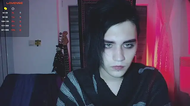 Snapshot of sademobeer chatting on 10/20/25, 09:15 sademobeer online show from 10/20/25, 09:15