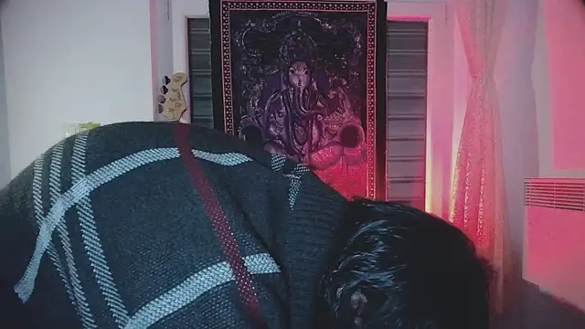 Snapshot of sademobeer chatting on 10/22/25, 02:56 sademobeer online show from 10/22/25, 02:56