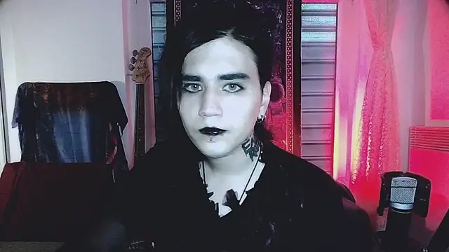 Snapshot of sademobeer chatting on 11/14/25, 06:45 sademobeer online show from 11/14/25, 06:45