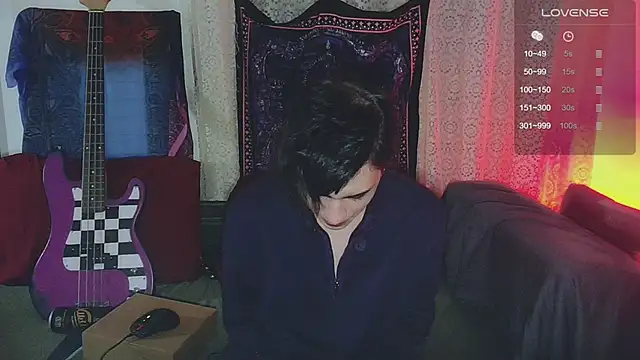 Snapshot of sademobeer chatting on 11/29/25, 12:13 sademobeer online show from 11/29/25, 12:13