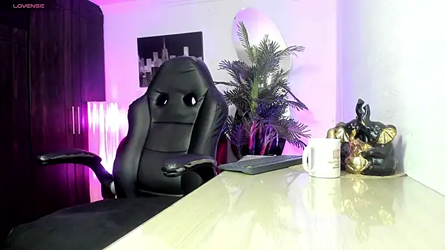 Amaia Bushida online show from 09/30/25, 02:22