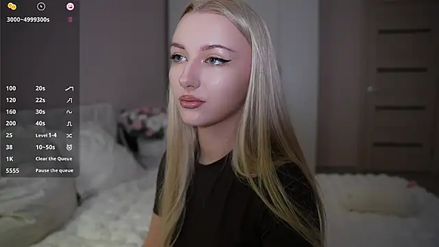 CatchMe1 online show from 10/23/25, 10:19