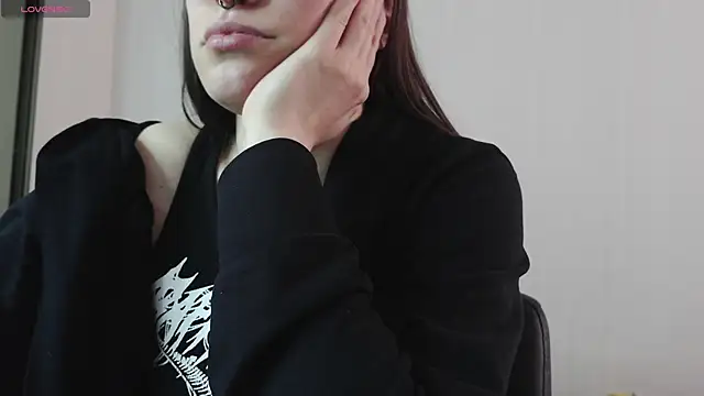 Snapshot of Aelita_bb chatting on 05/16/26, 12:26 Aelita bb online show from 05/16/26, 12:26