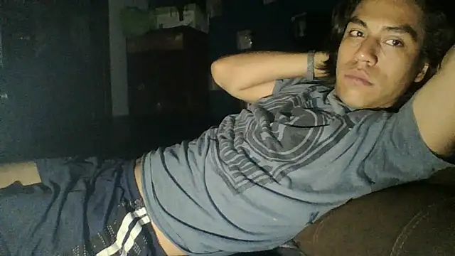 AlexAlejandro13 online show from 05/11/26, 09:26