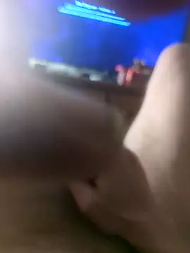 Bottomslut4tops84 online show from 12/19/25, 07:48