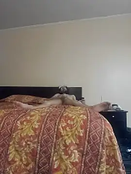 Bottomslut4tops84 online show from 04/09/26, 10:48