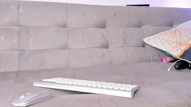 AgathaFoxx online show from 12/15/24, 08:04