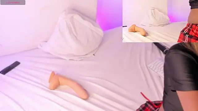 AgathaFoxx online show from 02/07/25, 07:40