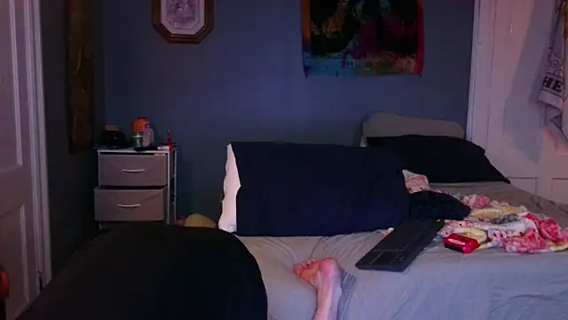 Snapshot of hpluvsplata chatting on 02/22/26, 01:42 hpluvsplata online show from 02/22/26, 01:42