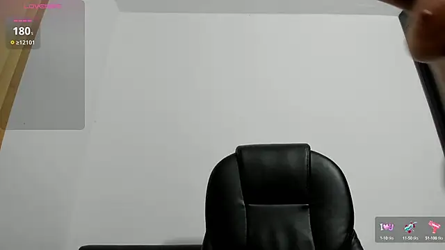 Snapshot of emilysex_118 chatting on 09/23/25, 12:35 emilysex 118 online show from 09/23/25, 12:35