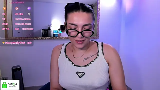 EricaVanderhill online show from 05/22/26, 03:02
