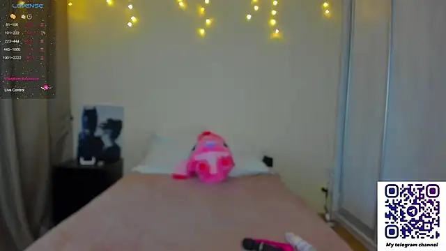 Snapshot of Bella_Foryou chatting on 03/14/25, 12:54 Bella Foryou online show from 03/14/25, 12:54