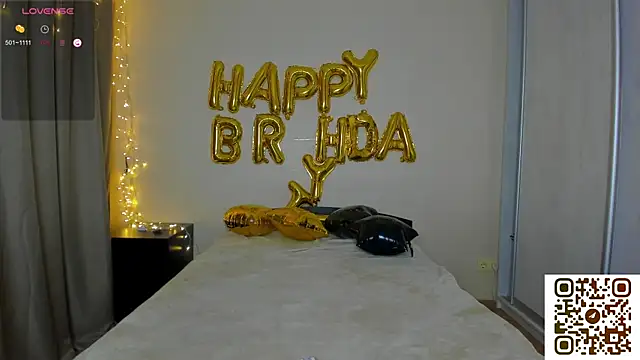 Snapshot of Bella_Foryou chatting on 10/12/25, 12:37 Bella Foryou online show from 10/12/25, 12:37