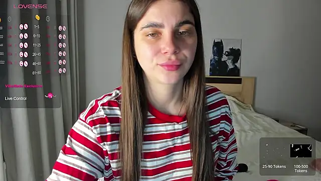 Snapshot of Bella_Foryou chatting on 02/02/26, 05:17 Bella Foryou online show from 02/02/26, 05:17