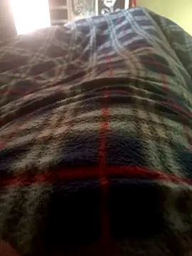 Snapshot of FinableKnee chatting on 11/16/25, 06:52 FinableKnee online show from 11/16/25, 06:52