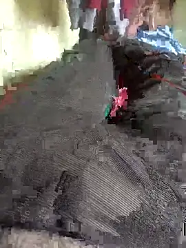 Snapshot of FinableKnee chatting on 11/18/25, 04:39 FinableKnee online show from 11/18/25, 04:39