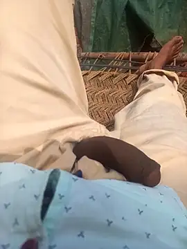 Snapshot of FinableKnee chatting on 02/03/26, 07:24 FinableKnee online show from 02/03/26, 07:24