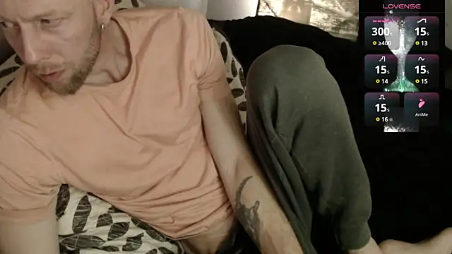 MaxRouger online show from 03/12/25, 04:19