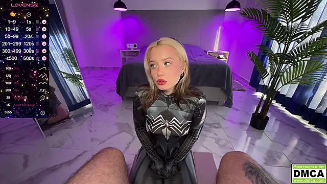 Snapshot of _blowjob_queen chatting on 03/13/25, 09:59 blowjob queen online show from 03/13/25, 09:59