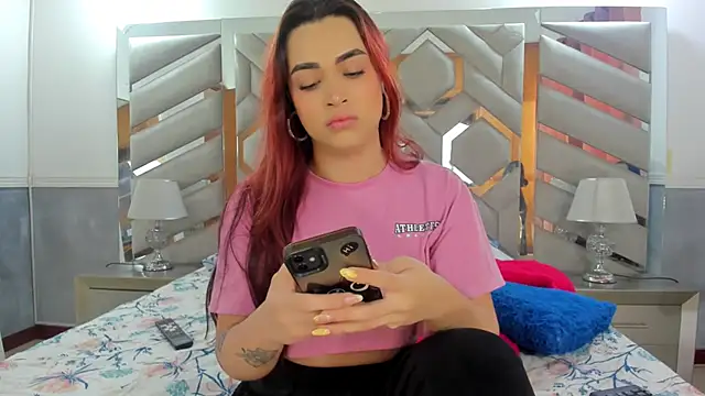 alexandra fire69x online show from 12/04/25, 02:37