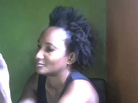 Snapshot of Athena_2019 chatting on 12/18/25, 05:57 Athena 2019 online show from 12/18/25, 05:57