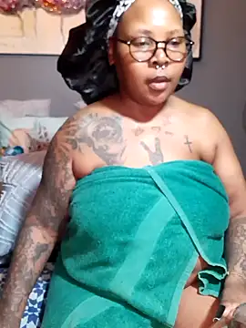 PearlSexxy69 online show from 03/09/25, 06:54