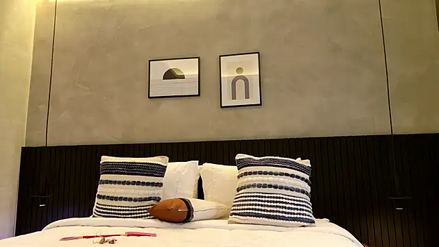 Sensualtease online show from 12/22/24, 05:23