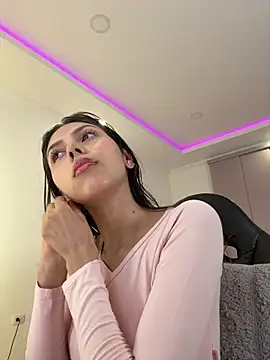 Snapshot of Sensualtease chatting on 01/06/26, 12:14 Sensualtease online show from 01/06/26, 12:14