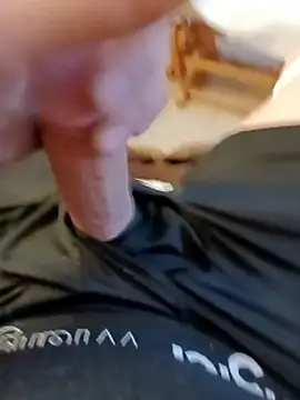 Snapshot of MrDaRkO_420 chatting on 01/16/26, 07:51 MrDaRkO 420 online show from 01/16/26, 07:51