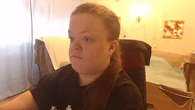 Janiffer MiMi online show from 12/16/24, 09:03