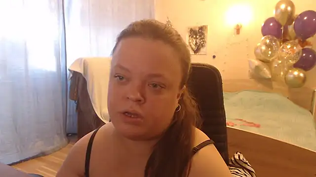 Janiffer MiMi online show from 12/18/24, 12:07