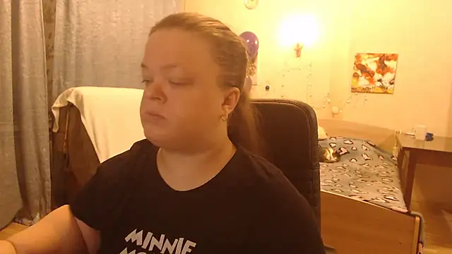 Janiffer MiMi online show from 12/21/24, 06:44