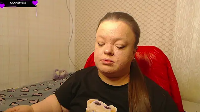 Janiffer MiMi online show from 12/22/25, 06:49