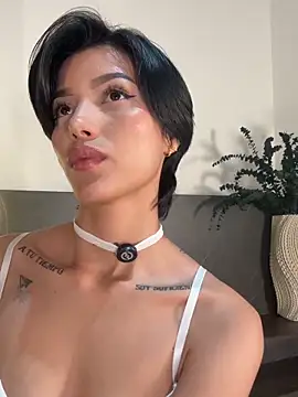 evamoretti online show from 05/02/26, 11:54