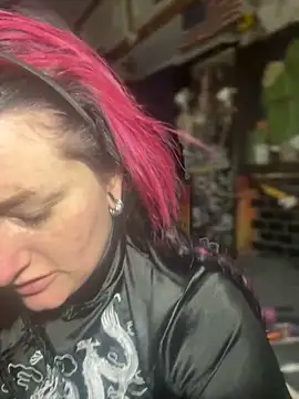 Snapshot of 1-800-FUCKYOU chatting on 12/08/24, 03:43 1-800-FUCKYOU online show from 12/08/24, 03:43