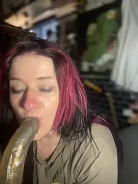 Snapshot of 1-800-FUCKYOU chatting on 12/12/24, 06:21 1-800-FUCKYOU online show from 12/12/24, 06:21