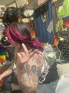 Snapshot of 1-800-FUCKYOU chatting on 02/09/25, 06:33 1-800-FUCKYOU online show from 02/09/25, 06:33