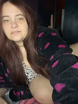 Snapshot of CamilaLovexoxo chatting on 06/19/26, 01:59 CamilaLovexoxo online show from 06/19/26, 01:59