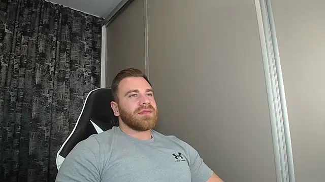 Thori92 online show from 11/18/25, 06:34