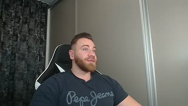 Thori92 online show from 12/05/25, 05:42